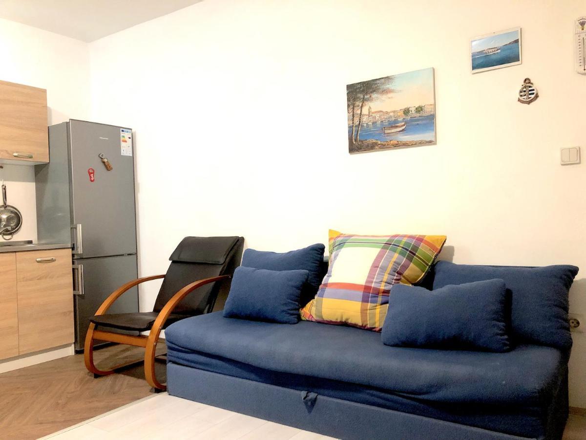 Nar Apartment Mrljane Exteriör bild