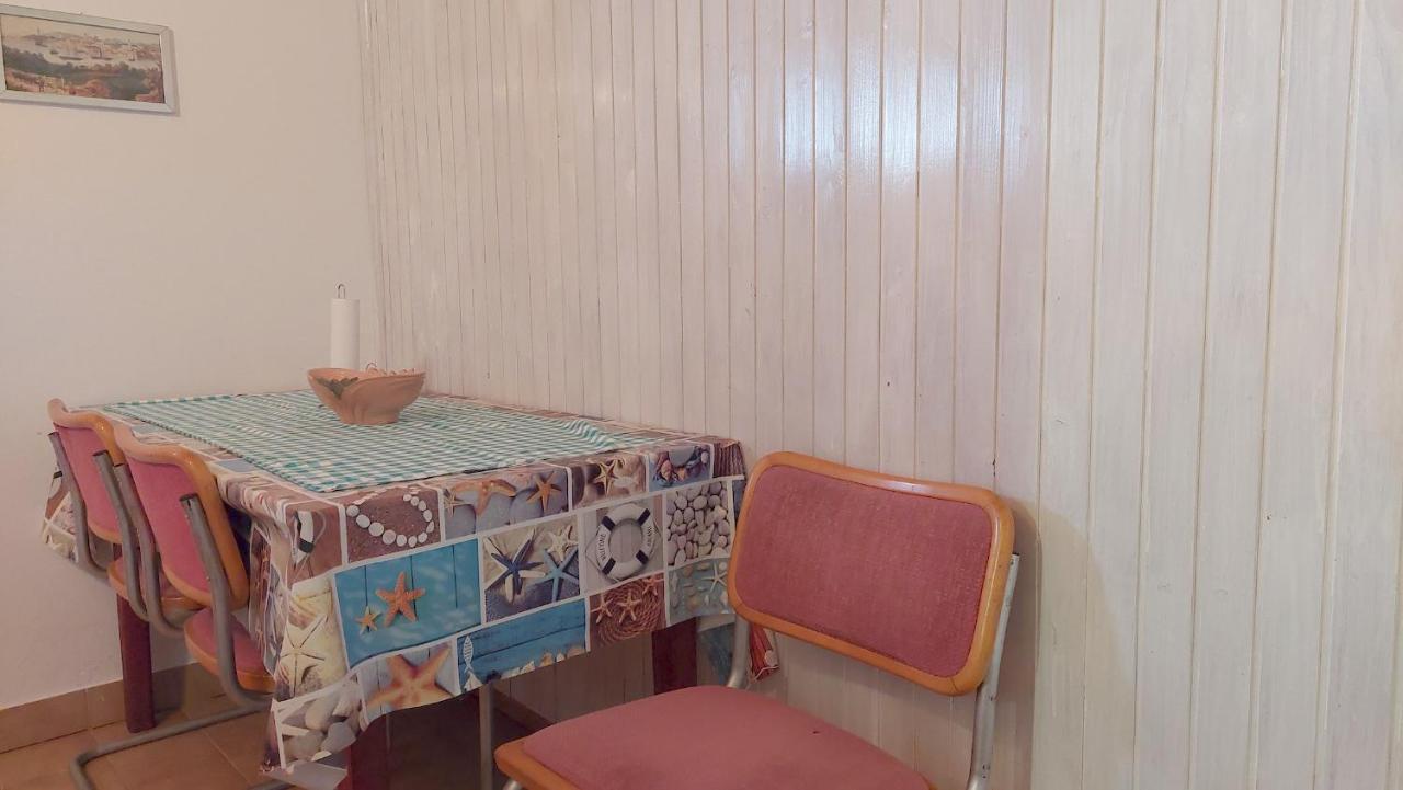 Nar Apartment Mrljane Exteriör bild